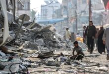 Israel steps up bombardment of gaza as defense minister says determined to achieve goals
