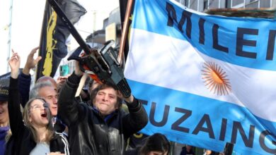 Protests in argentina as lawmakers debate milei s sweeping reform bill