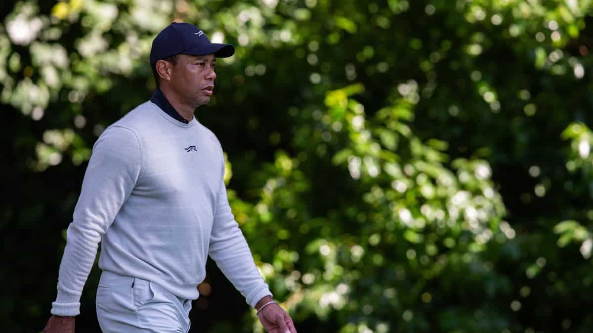 Woods inconsistent in pga return as cantlay leads at riviera