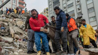 With hundreds of turkey s quake victims still missing families struggle to grieve