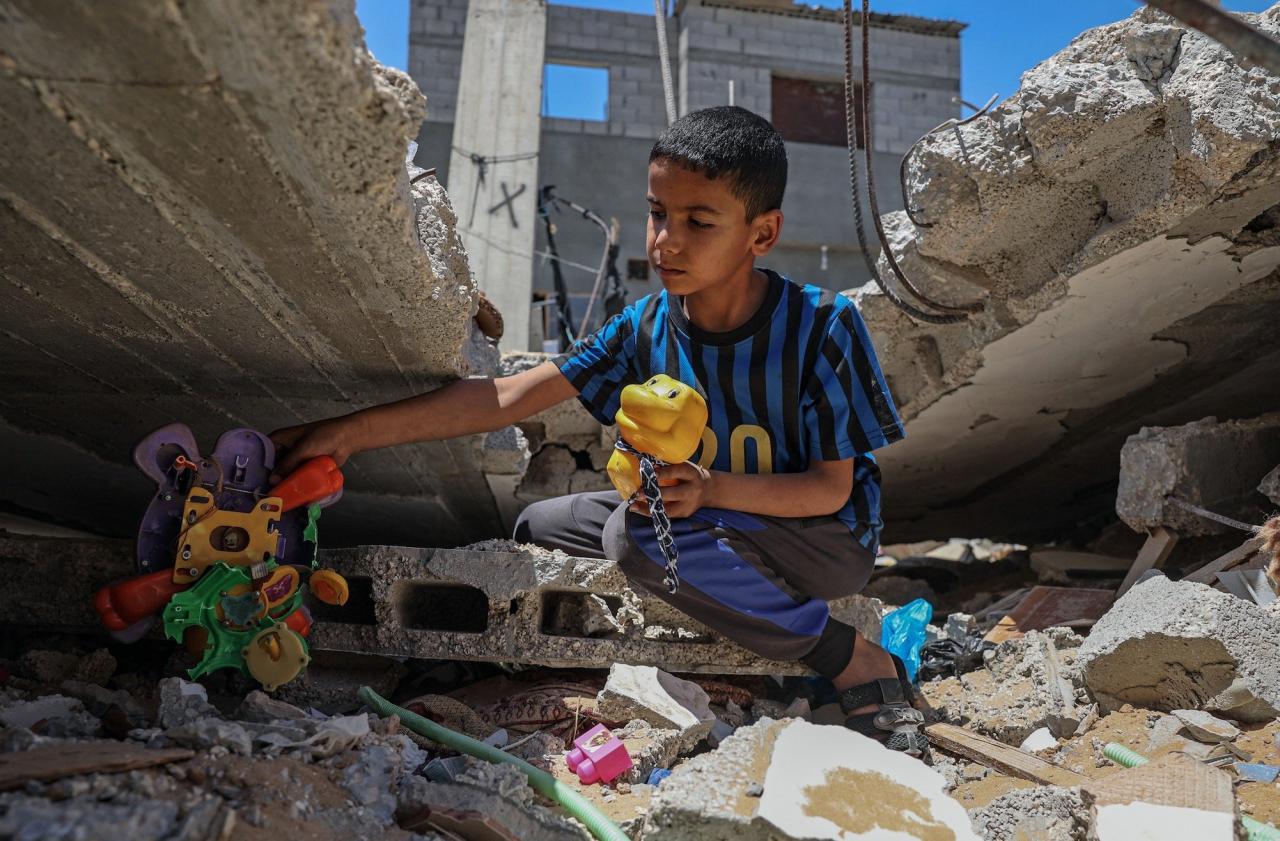 Unicef there is no safe place for a child in gaza right now