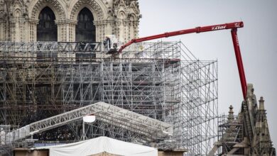 France begins to dismantle notre dame scaffolding