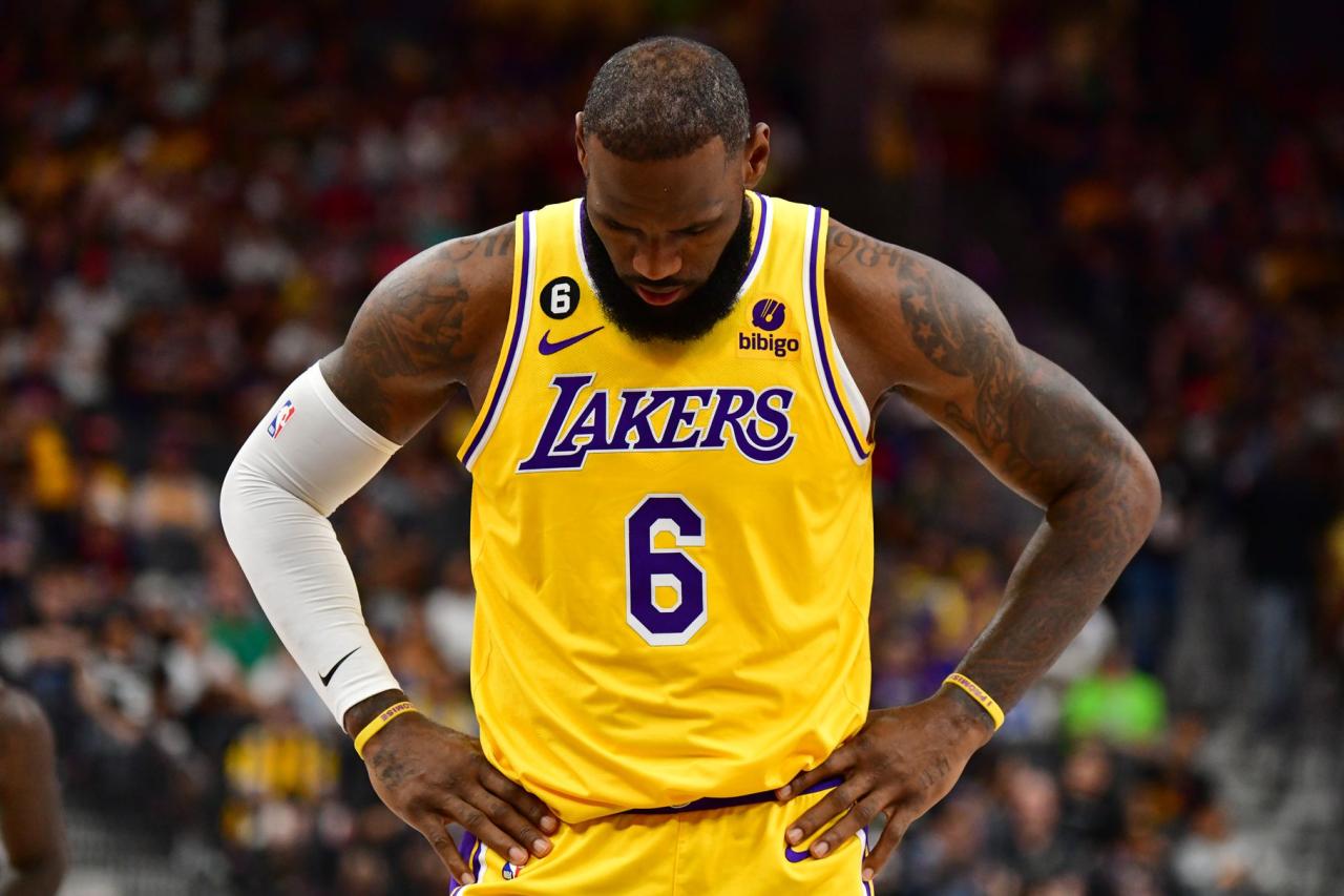 Lakers declare lebron davis out for nba game at rival celtics