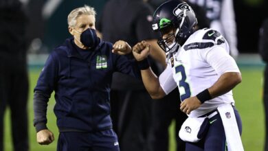 Nfl seahawks dump carroll as coach keep him as advisor