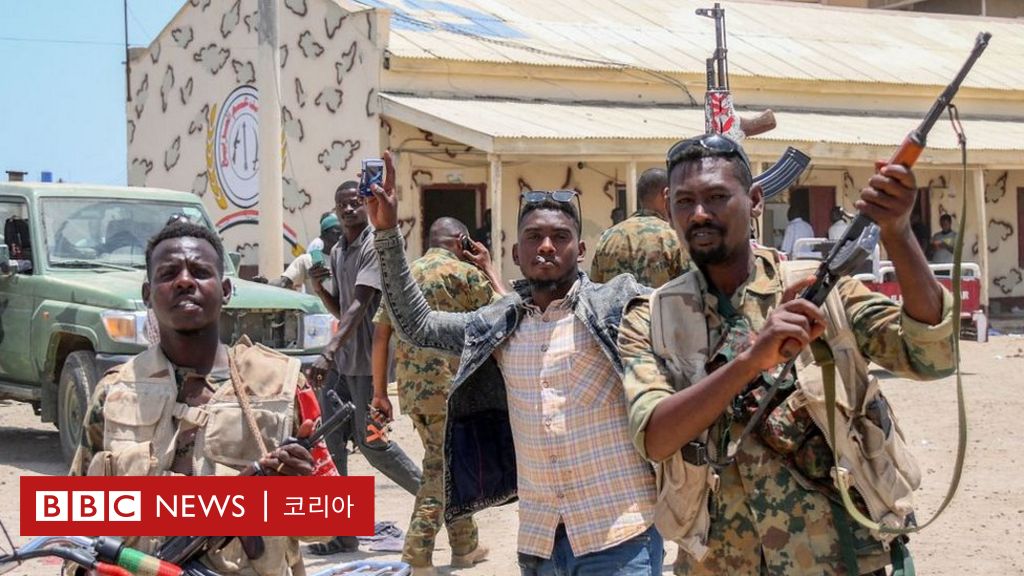 Sudan suspends ties with regional bloc over summit invite to paramilitary chief