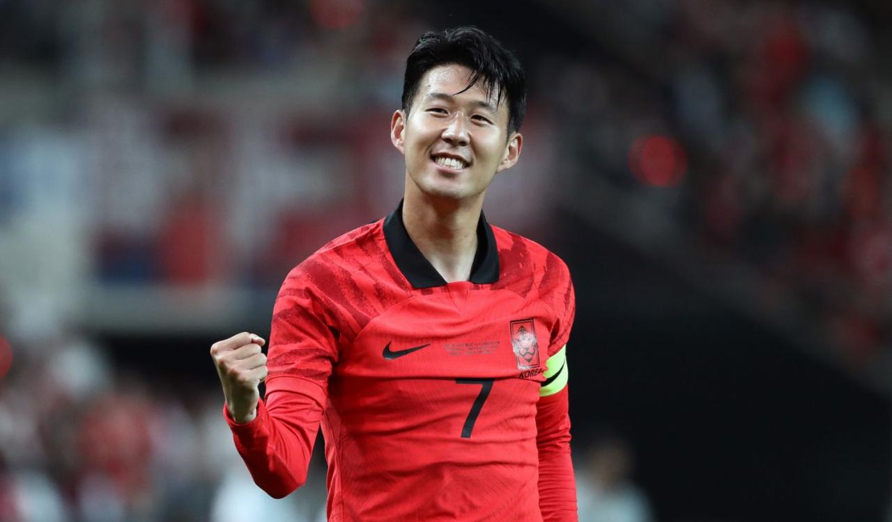 Son fluffs lines but s korea iraq win openers at asian cup