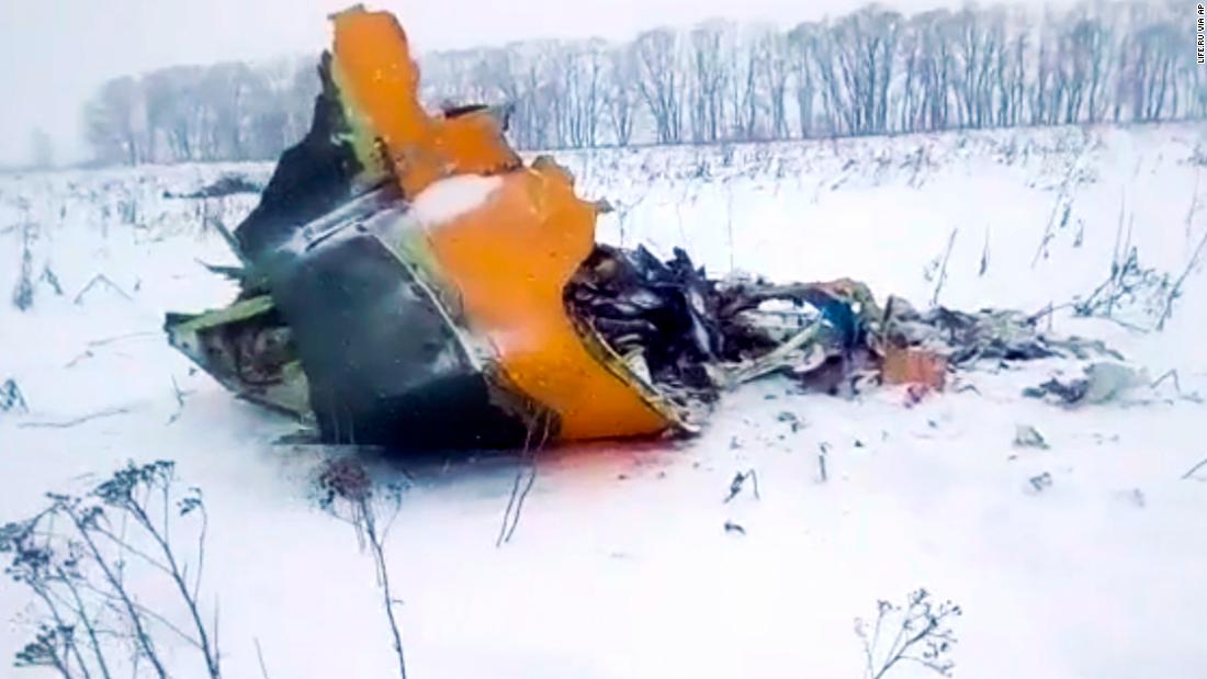 En grab russia military plane crash