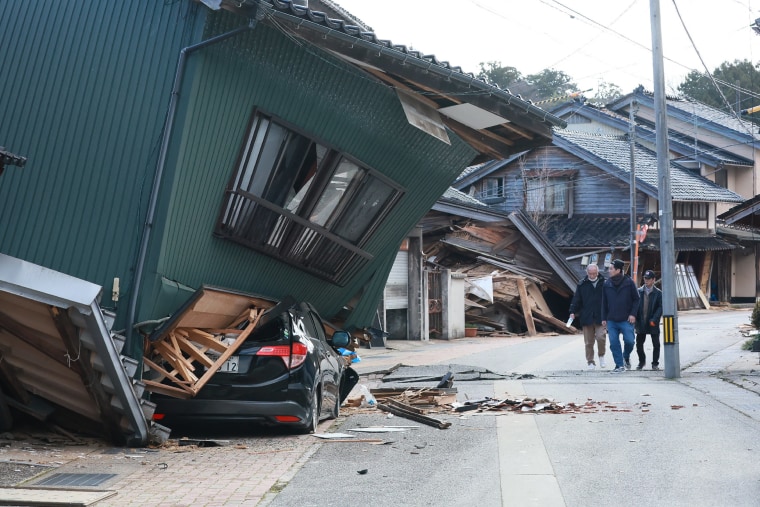 Japanese villages wait for help after quake