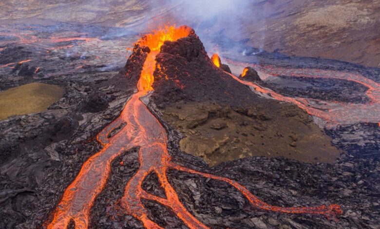 Icelanders race to repair pipelines after volcano damage