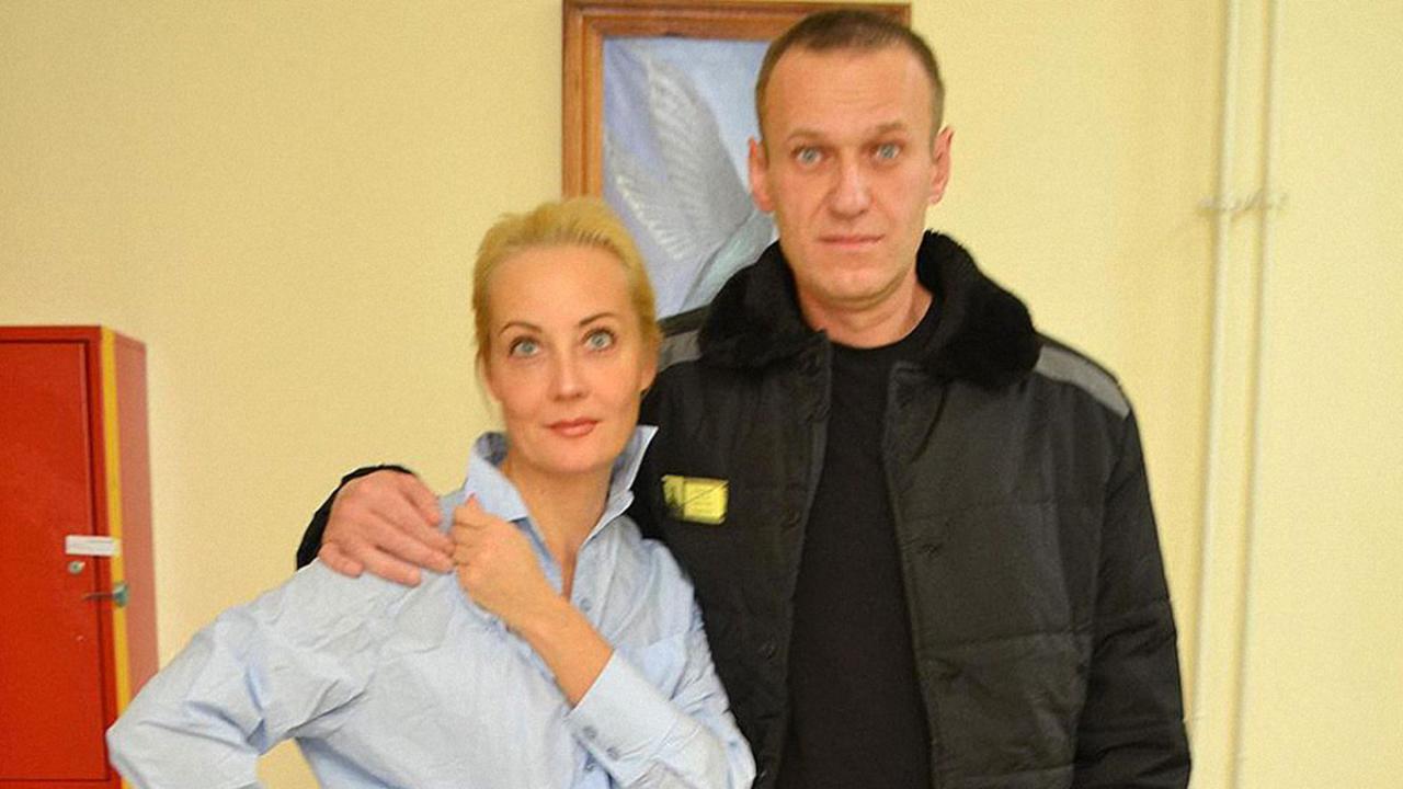Yulia navalnaya kremlin critic s heroic wife to attend eu foreign policy meeting
