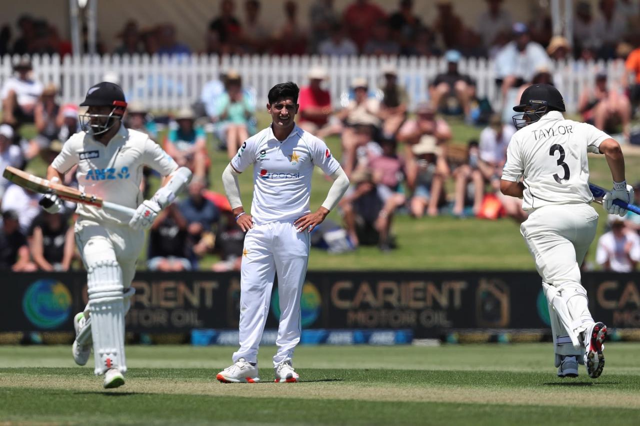 Williamson puts new zealand within 94 runs of winning second test