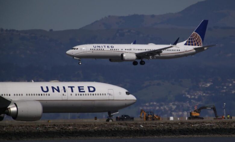 United airlines finds loose bolts on several 737 max planes