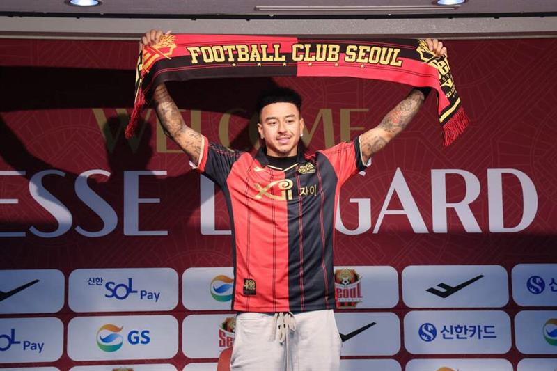 Former manchester utd star lingard joins south korea s fc seoul