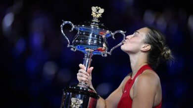 Sabalenka powers past anisimova into australian open quarter finals