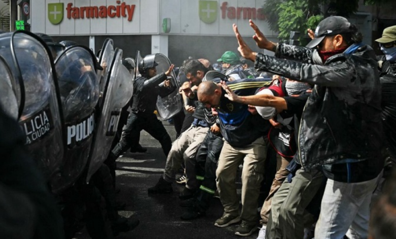 Thousands protest as hunger grows amid argentine austerity