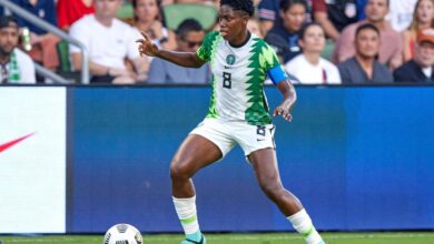 Broos hoping south africa s collective strength can see off nigerian stars