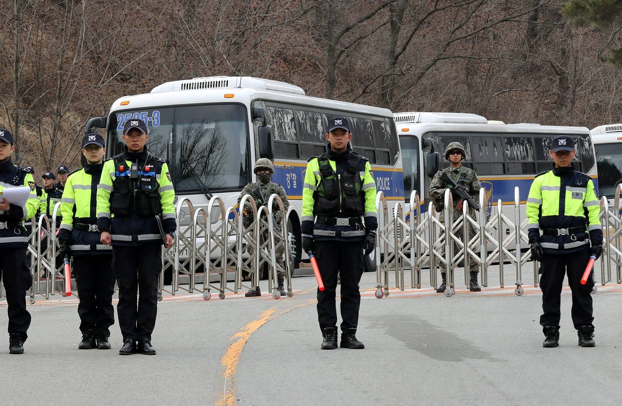 Attack on s korean opposition leader aimed to keep him from presidency police