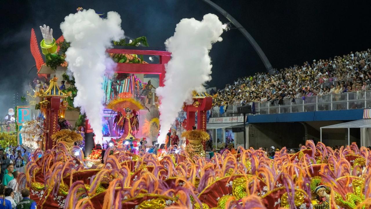 Party but don t touch rio works to make carnival safer for women