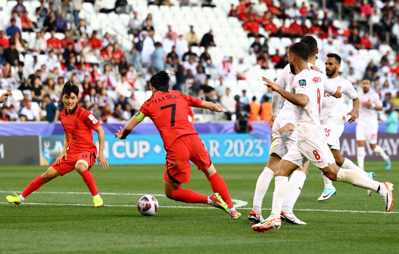 South korea salvage asian cup draw as bahrain leave it late