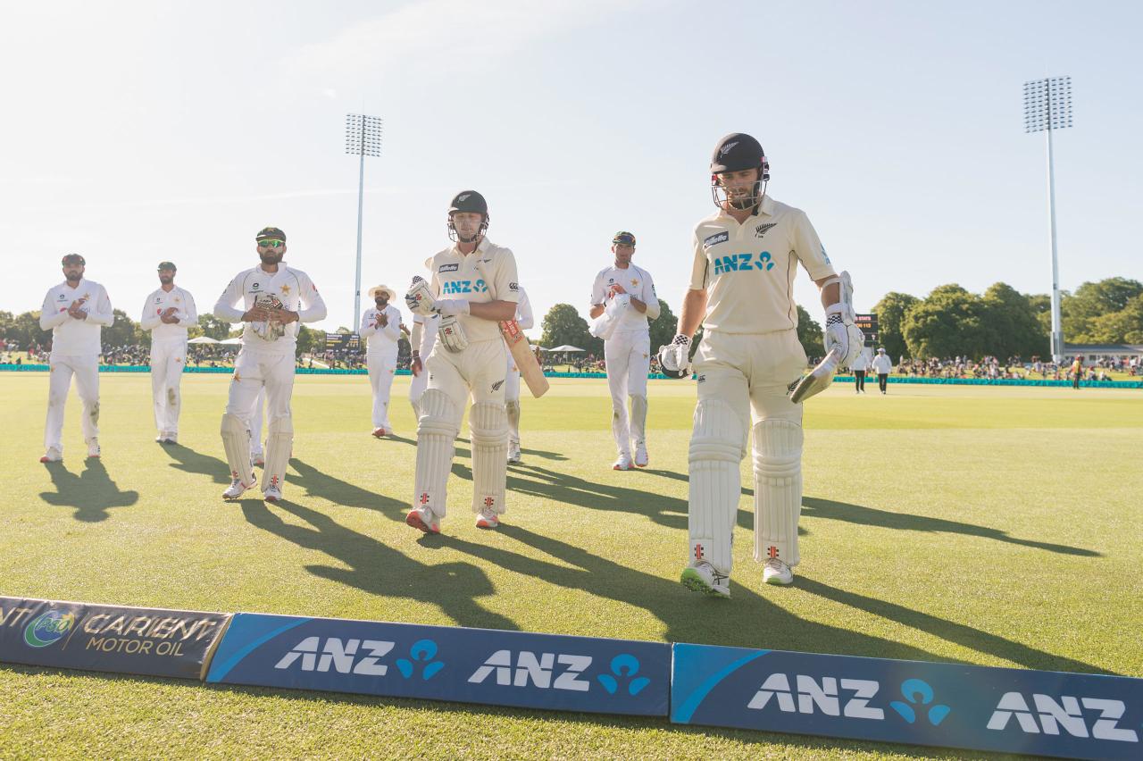 Second century for williamson as new zealand extend lead past 500