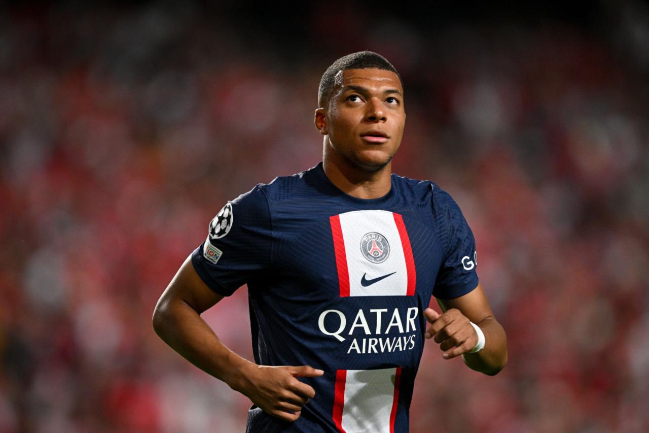 Mbappe strikes as psg sink 10 man lens to stretch ligue 1 lead