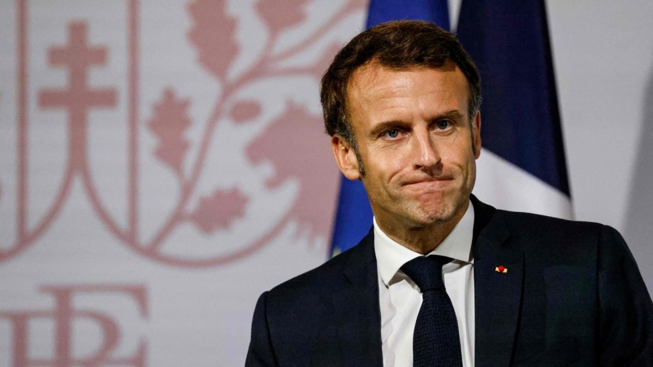 Rise above division macron seeks to reimpose the grandeur of the state and re enchant politics