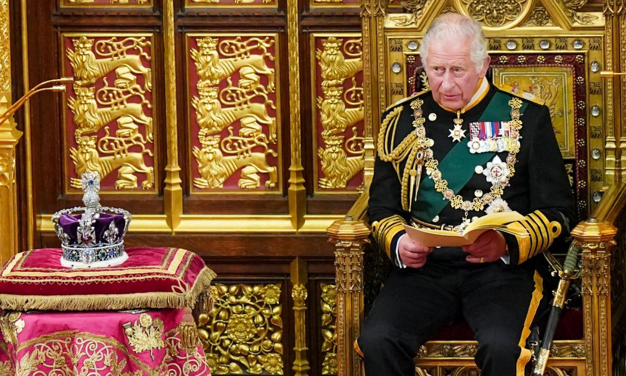 Britain s king charles iii makes first public appearance since cancer announcement