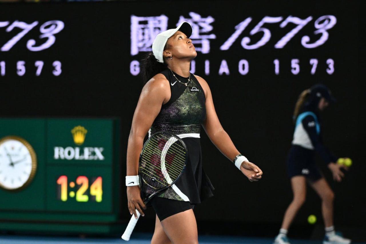 Osaka loses at australian open on grand slam comeback