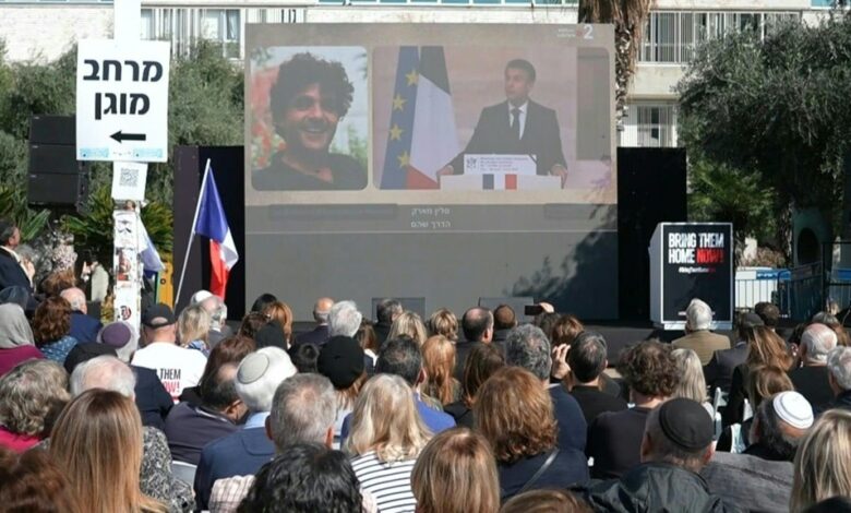 Macron hosts tribute to french victims of hamas attack in israel