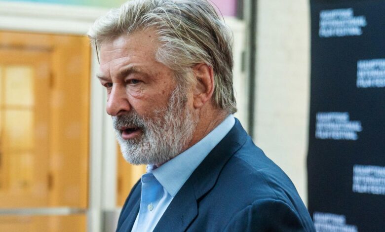 Alec baldwin again faces manslaughter charges over shooting on set of western movie