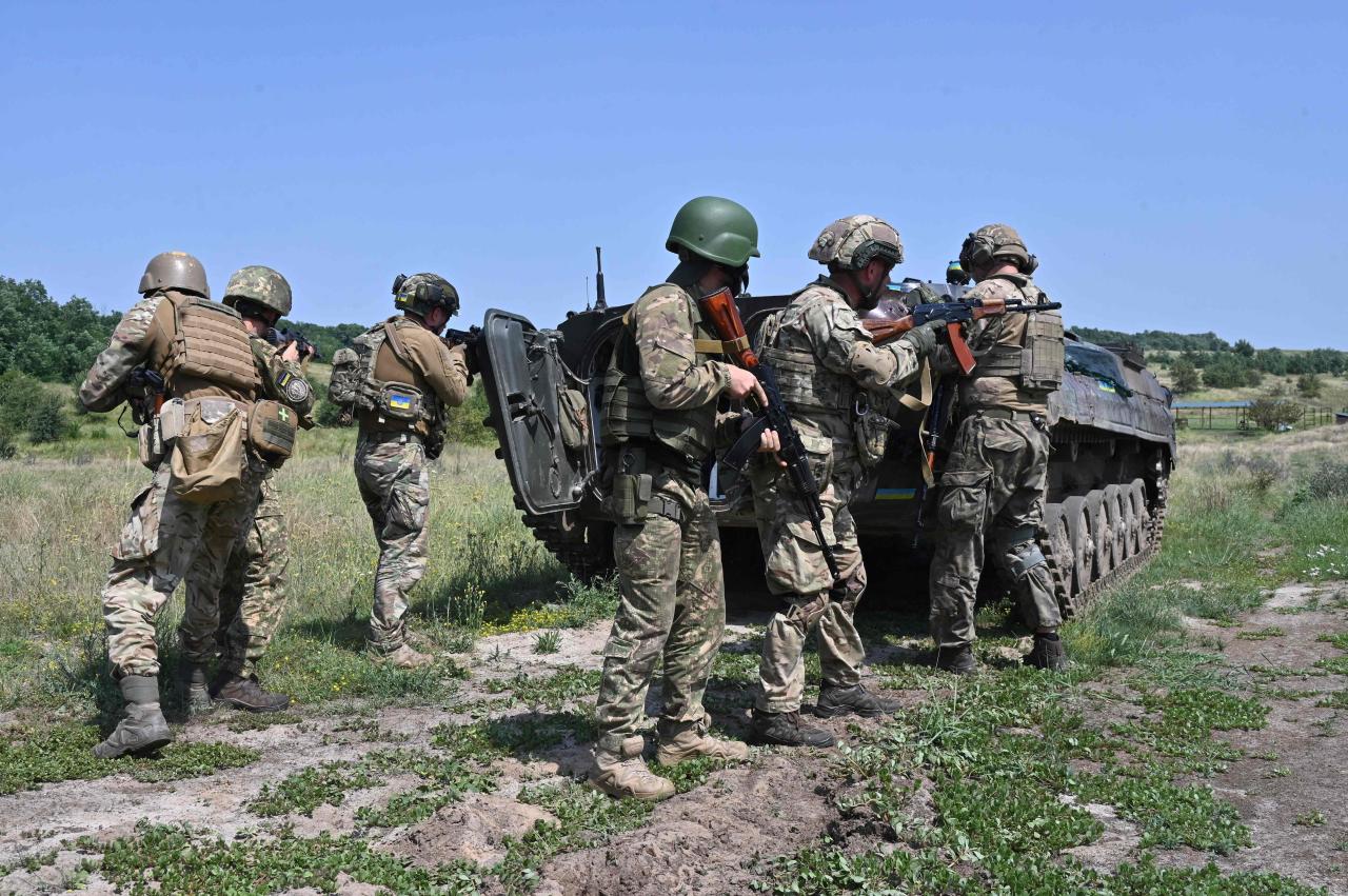 War in ukraine there is no win win solution expert says