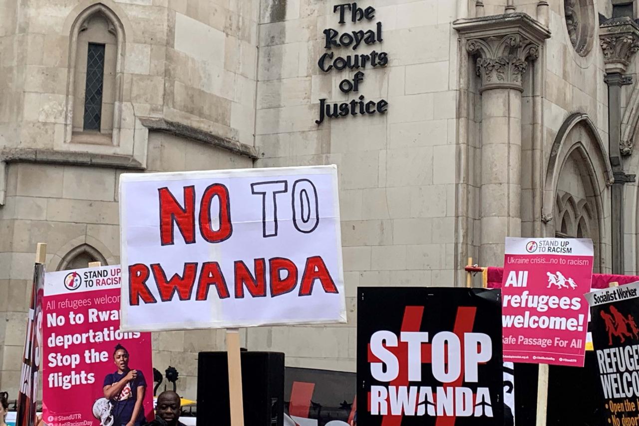 Uk parliament approves sunak s rwanda bill as right wing rebels back down