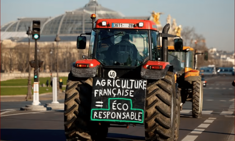 Two killed in roadblock collision as french farmers widen protests