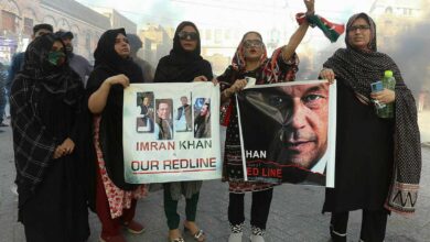 Independent candidates linked to jailed khan outperform in pakistan poll
