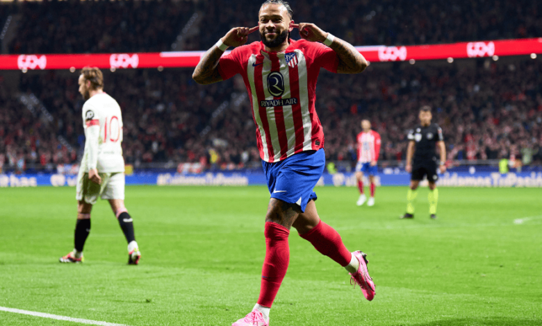 Atletico beat sevilla to reach copa semis as depay delivers