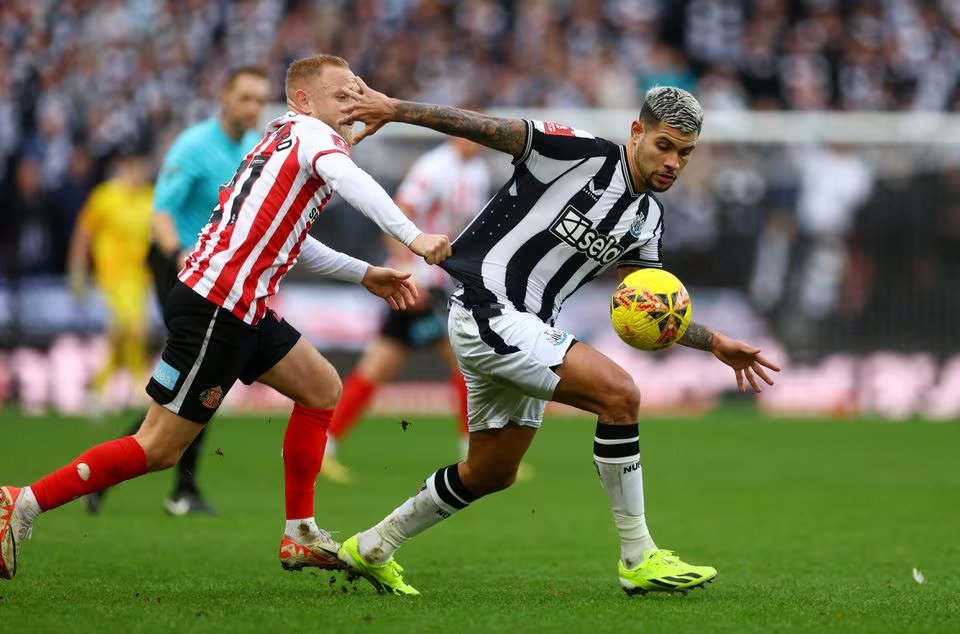 Isak stars as newcastle beat bitter rivals sunderland in fa cup