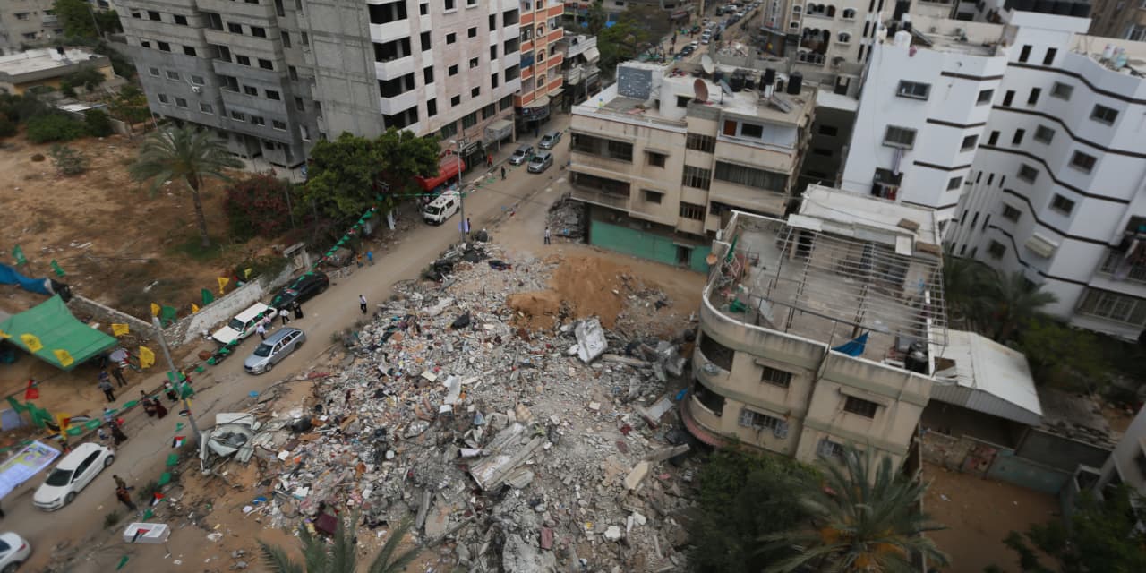 Israelis dance sing pray for gaza hostages on 100th day of war