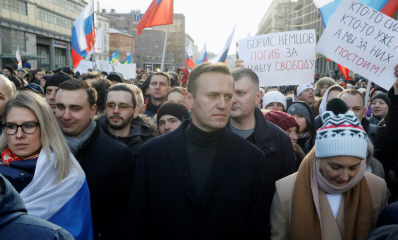 Eu vows to hold putin accountable at navalny widow meeting