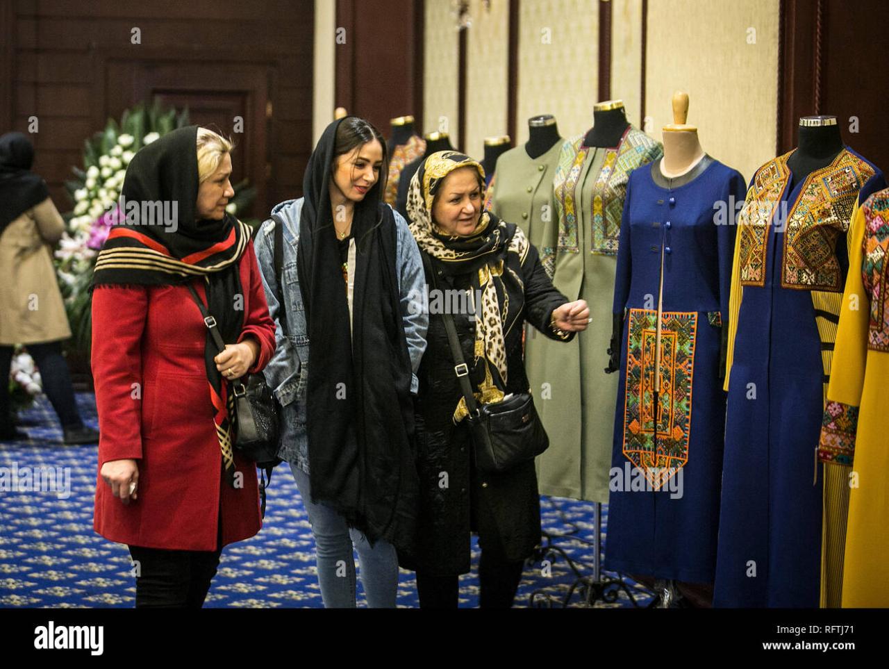 Women iranian fashion tehran iran muslim modest wearing pious radar dissent turn essay under into donya courtesy times