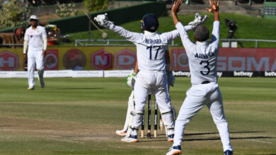 Something wrong at newlands after 23 wickets fall on first day of 2nd test