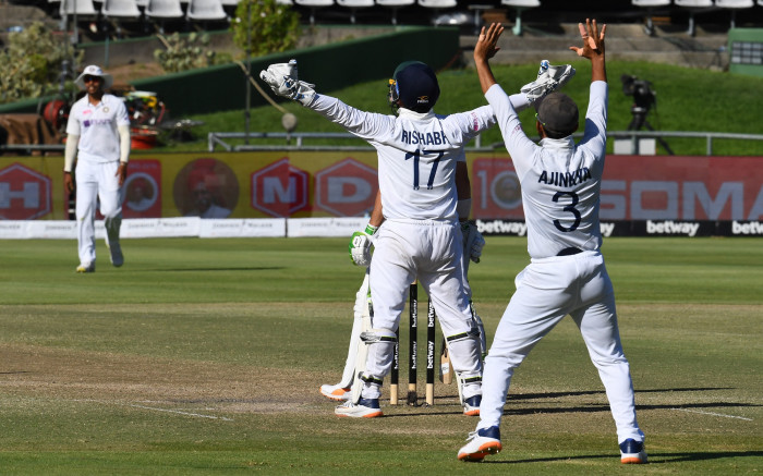 Something wrong at newlands after 23 wickets fall on first day of 2nd test