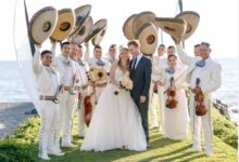 1 200 couples get hitched in mexican mass wedding