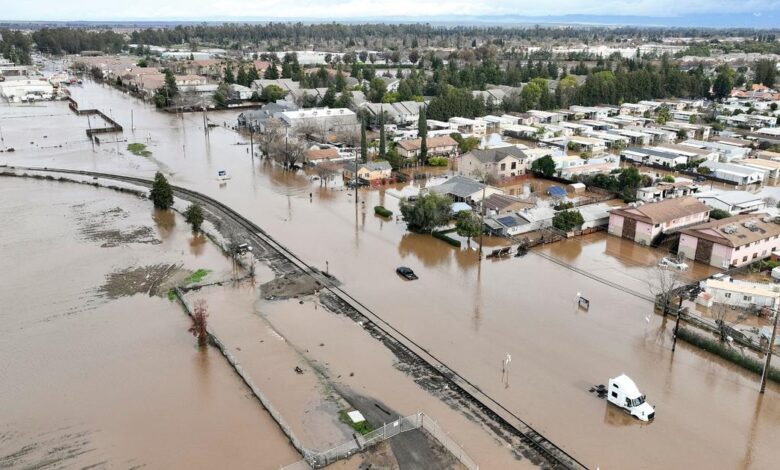 California storm triggers flooding mudslides power outages