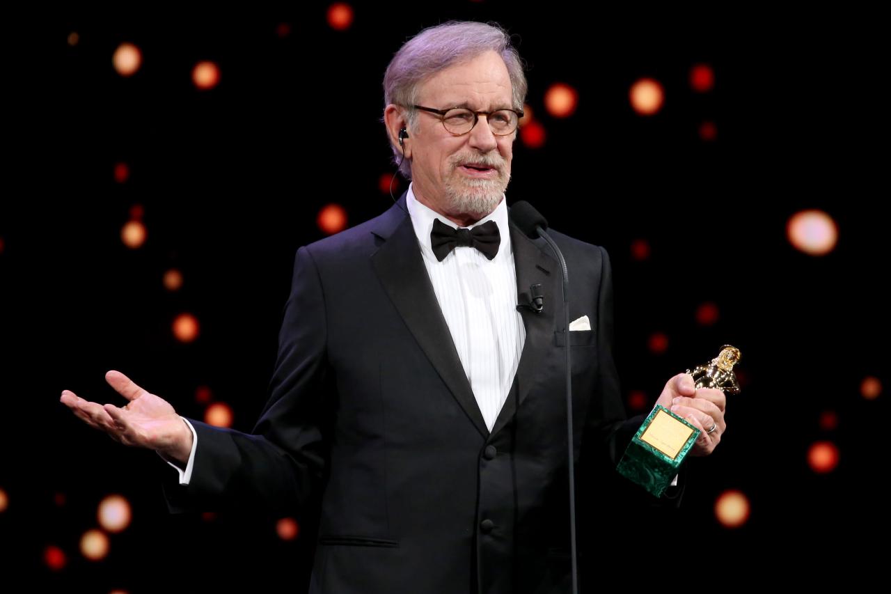 Spielberg praises stellar year of cinema as oscars nominees converge