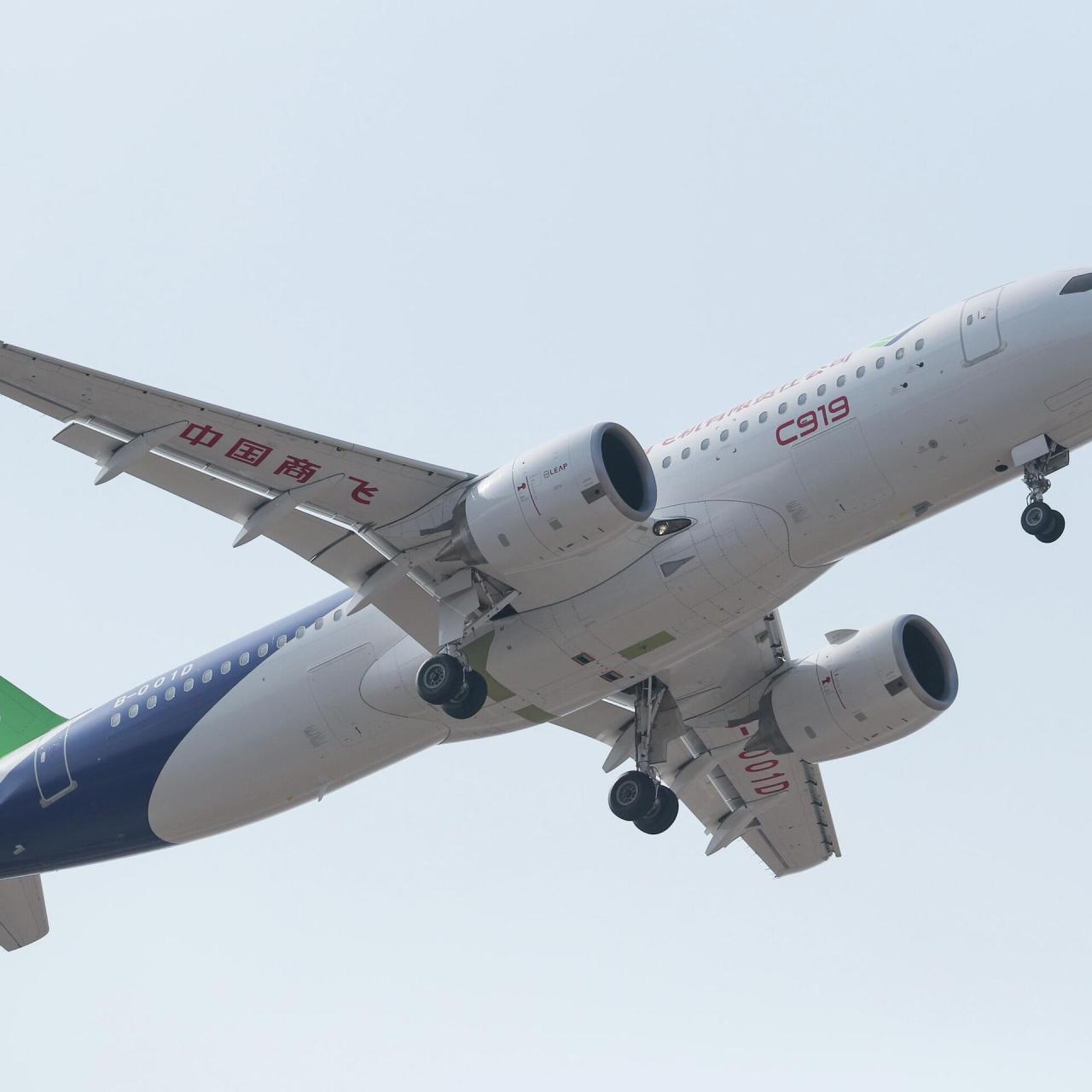 Made in china airliner seeks buyers at singapore airshow