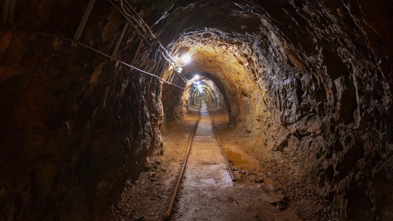 Arcelormittal profit falls after kazakhstan mine disaster